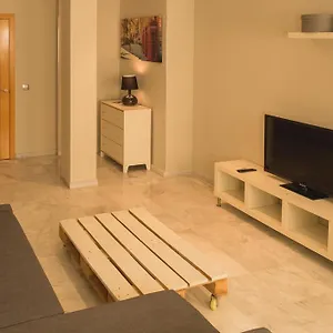 https://apartamentos-reding.es-andalucia.com